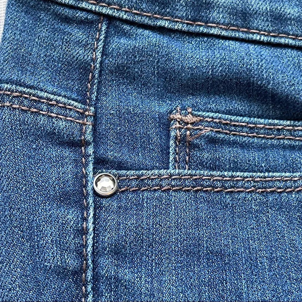 Calvin Klein Stretch Flare Mid Rise Jeans Size: 27/4 - Picture 5 of 16